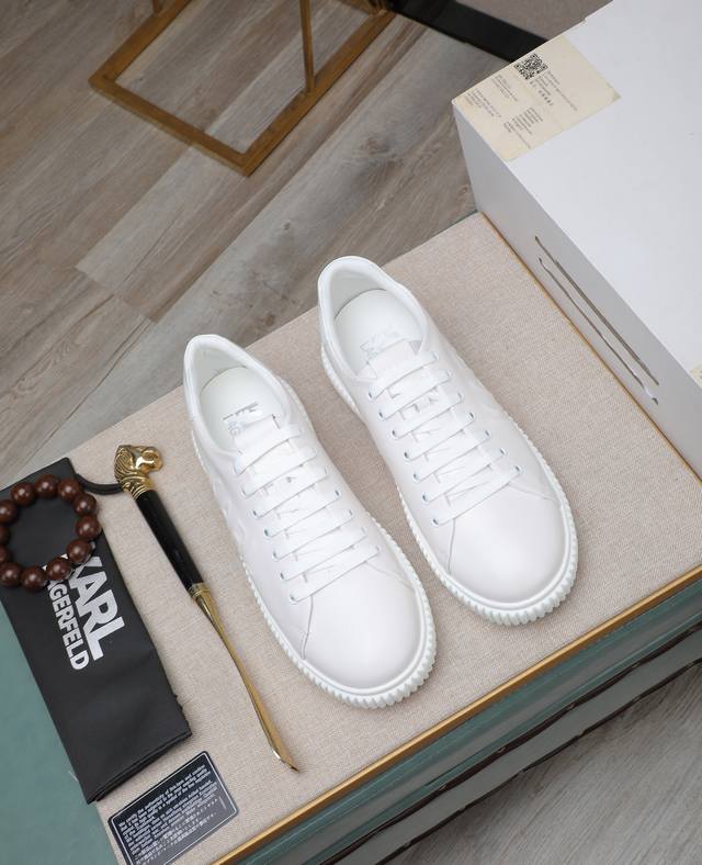 出厂价p Karl～ 男士休闲鞋 2025Z柜同步发售 码数:38-44# 3个颜色鞋面选用多材质拼接牛皮内里，舒适透气，鞋底：原版舒适耐磨大底，实物拍摄实物更