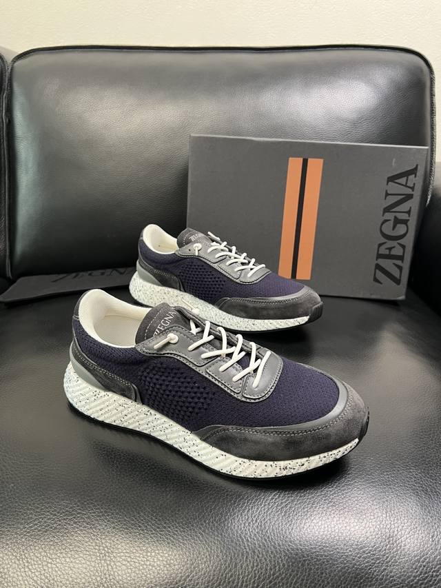只换码不退 Zegna 高品质 顶级工艺品 杰尼亚 专柜新款原厂配置，意大利进口牛皮拼布面料，进口牛里垫，透气舒适，鞋底：原厂特供原版底超级舒适，原厂跟单货 欢