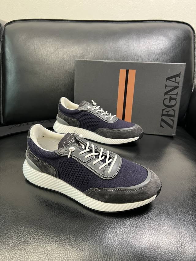 只换码不退 Zegna 高品质 顶级工艺品 杰尼亚 专柜新款原厂配置，意大利进口牛皮拼布面料，进口牛里垫，透气舒适，鞋底：原厂特供原版底超级舒适，原厂跟单货 欢