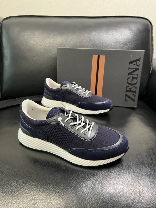 只换码不退 Zegna 高品质 顶级工艺品 杰尼亚 专柜新款原厂配置，意大利进口牛皮拼布面料，进口牛里垫，透气舒适，鞋底：原厂特供原版底超级舒适，原厂跟单货 欢