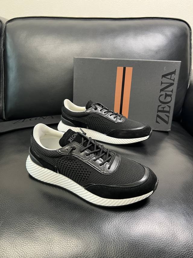 只换码不退 Zegna 高品质 顶级工艺品 杰尼亚 专柜新款原厂配置，意大利进口牛皮拼布面料，进口牛里垫，透气舒适，鞋底：原厂特供原版底超级舒适，原厂跟单货 欢