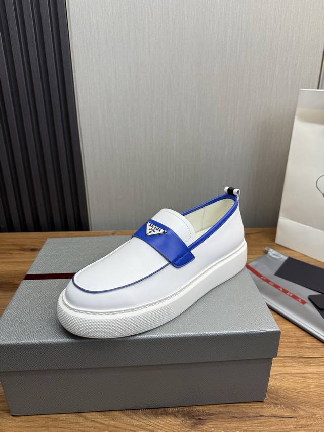 工厂p价 prada普拉达 男鞋专柜爆款，官网同步，1高品质出货原版牛皮+牛皮内里，11复刻 ，原厂原版底，38-45 45定做不退换