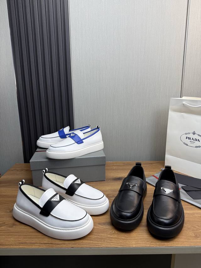 工厂p价 prada普拉达 男鞋专柜爆款，官网同步，1高品质出货原版牛皮+牛皮内里，11复刻 ，原厂原版底，38-45 45定做不退换