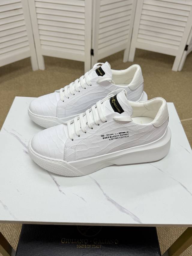 Galiano Nemesis 朱利亚诺 加利亚诺 内梅西斯。纳帕皮革 蛇纹厚底 5.5Cm 低帮 生活休闲鞋 男款休闲鞋，牛皮内里，橡胶大底 码数：39-45