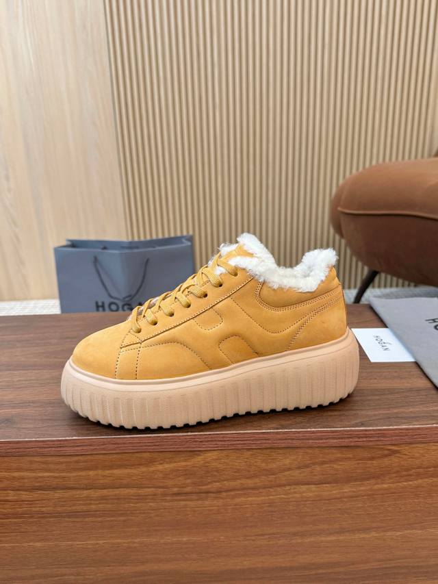 实价 爆爆爆 霍根Hogan新款， 男女情侣同款、时尚圆头真皮羊毛系带 ，运动休闲，厚底让你穿上瞬间长高55Mm。绒面小牛磨砂皮，流畅线条勾画出新时代简约的美感