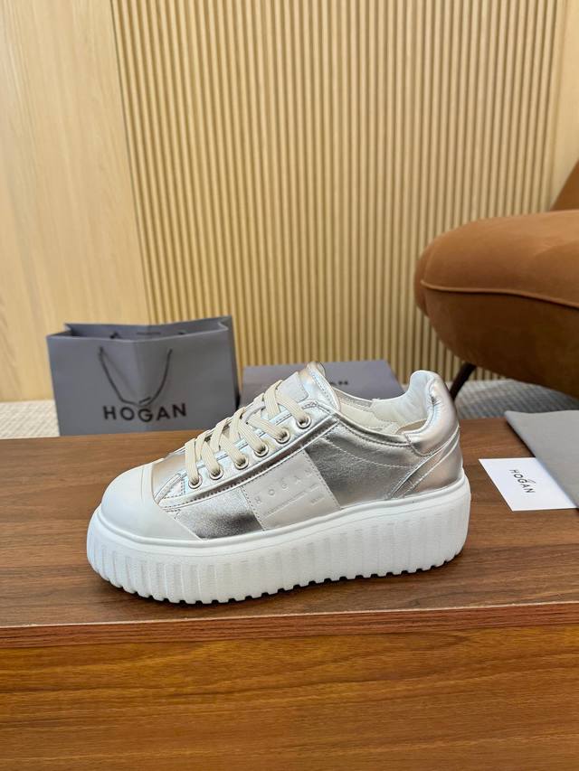 实价 爆爆爆 霍根Hogan新款， 男女情侣同款、时尚圆头真皮系带 ，运动休闲，厚底让你穿上瞬间长高55Mm。绸织牛皮包边，撞色拼接，流畅线条勾画出新时代简约的