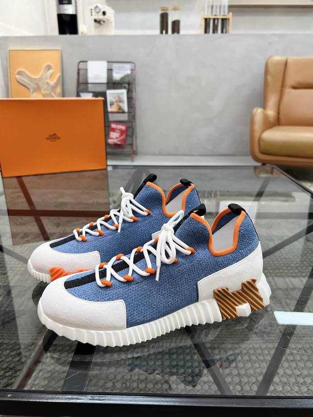 H 顶级代购 爱 超人气男神运动鞋新品来袭专柜同步发售原厂配置，意大利进口原版牛皮搭飞织面料，透气舒适驾车必备，全进口水染牛皮里垫，鞋底：原厂特供原版底超级舒适