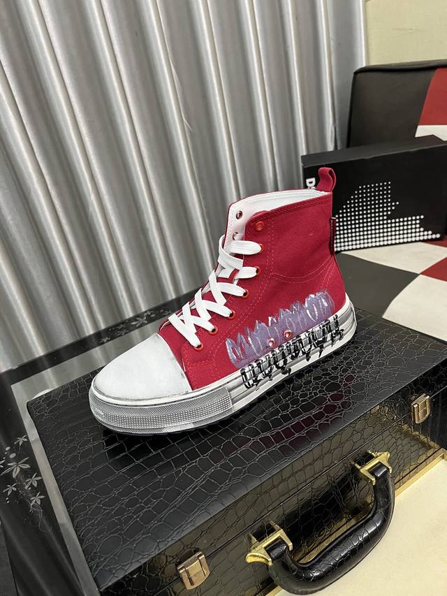 出厂价pp： D2～ 男士高帮帆布鞋 2025Z柜同步发售 鞋面选用多材质拼接真皮内里，舒适透气，鞋底：原版舒适耐磨大底，实物拍摄实物更赞码数:36-46，5色