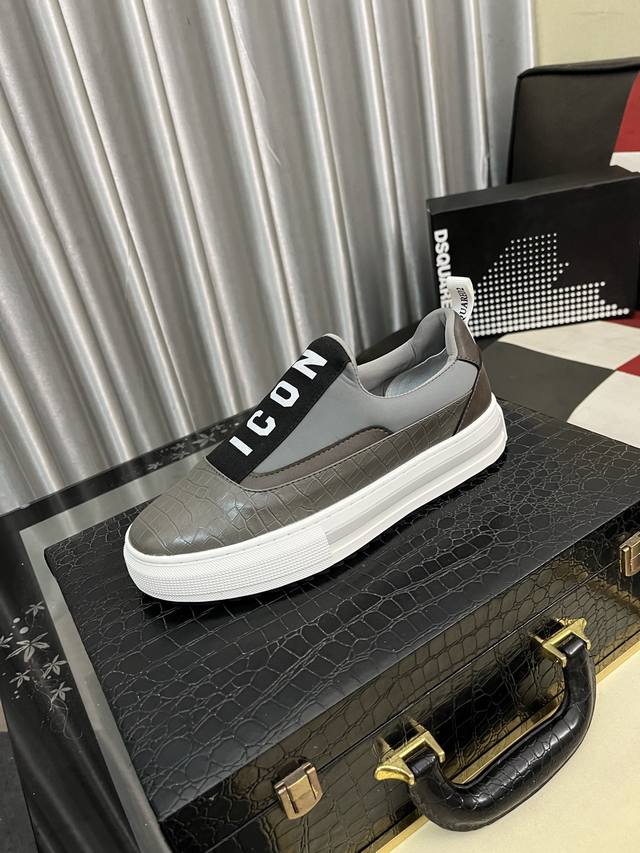 出厂价pp： D2～ 男士休闲鞋 2025Z柜同步发售 码数:35-46# 1个颜色鞋面选用多材质拼接真皮内里，舒适透气，鞋底：原版舒适耐磨大底，实物拍摄实物更