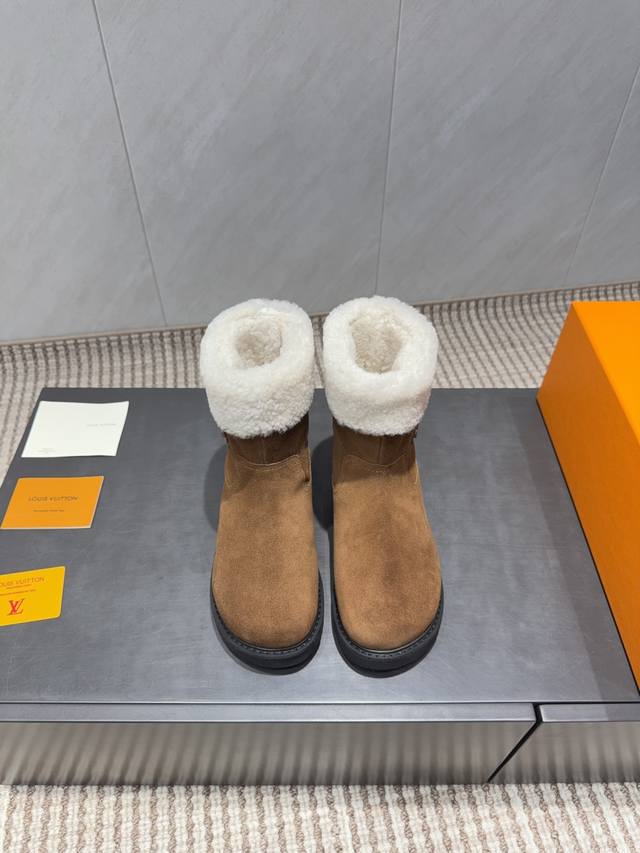 工厂p价 女装女鞋 运动原单 独家顶级版本 L驴牌2025Vs冬季新款雪地靴系列 圆头厚底雪地靴 原版细节，超正版型，超级好看，上脚超大气，自带气质，时尚运动风