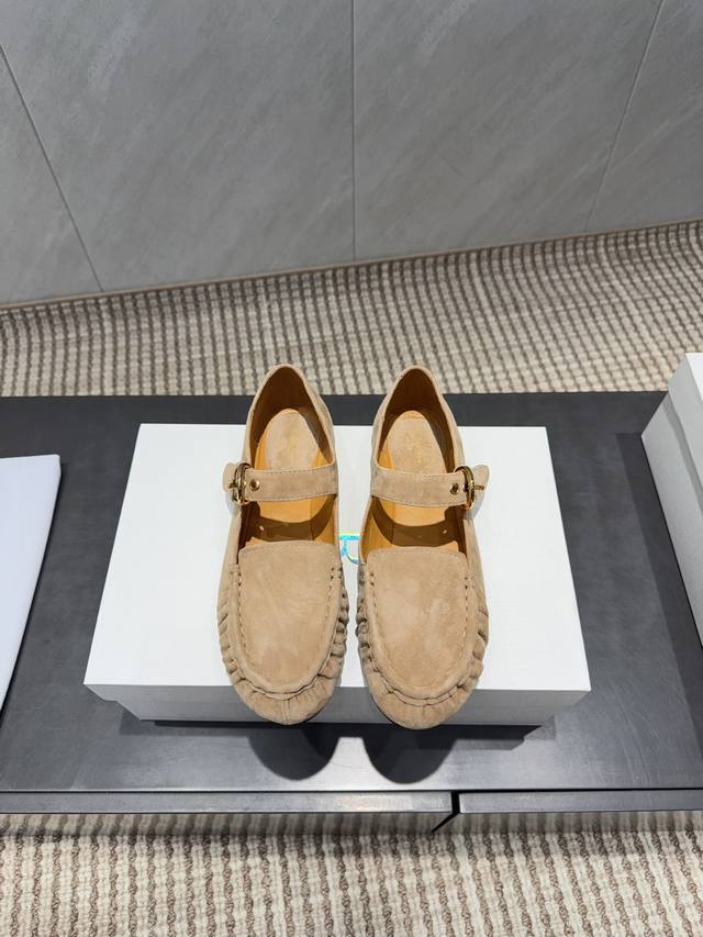 工厂p价 女装女鞋 运动原单 独家顶级版本 The Row小众潮牌25Vs秋季新款乐福单鞋系列 横带乐福单鞋 原版一比一打造舒适度、包裹性都比较好。个性十足，很