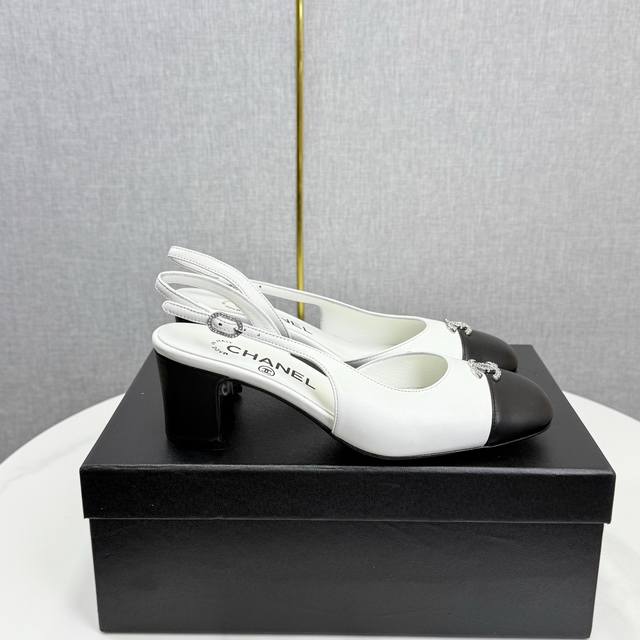 工厂p价 女装女鞋 运动原单 2025小香 本季秋冬季必备单品！！ 香奈儿秋冬重工爆款 小红书力推款，怎么搭配都好看，时髦精必备，香奈儿女士钟爱简约又难以抗拒系