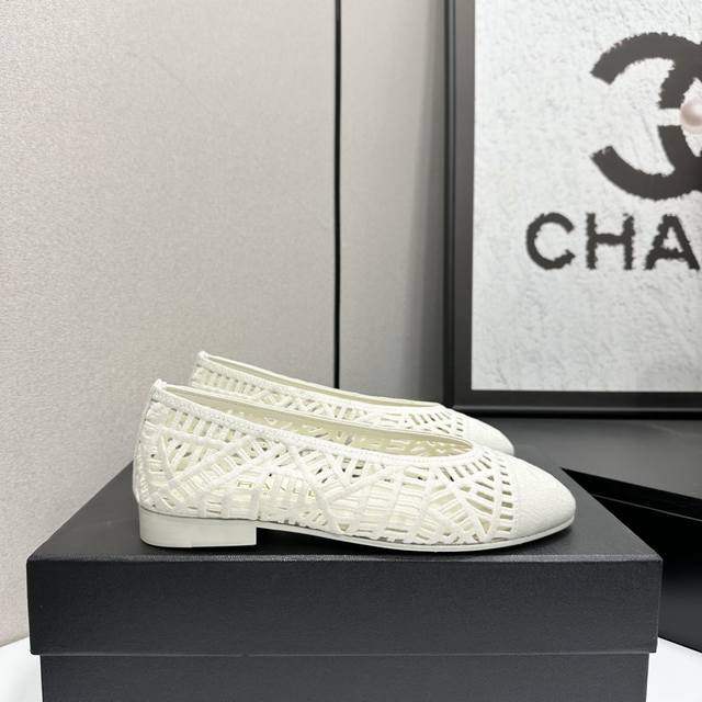 工厂p价 女装女鞋 运动原单 2025小香 本季秋冬季必备单品！！ 香奈儿秋冬重工爆款 小红书力推款，怎么搭配都好看，时髦精必备，香奈儿女士钟爱简约又难以抗拒系