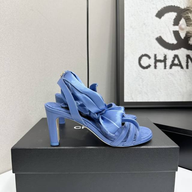 工厂p价 女装女鞋 运动原单 2025小香 本季秋冬季必备单品！！ 香奈儿秋冬重工爆款 小红书力推款，怎么搭配都好看，时髦精必备，香奈儿女士钟爱简约又难以抗拒系