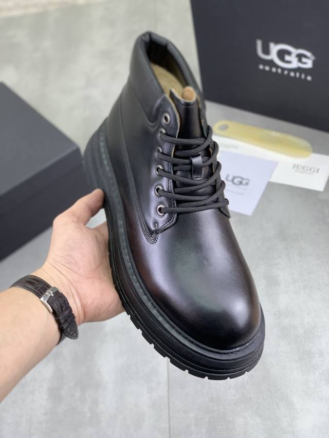 调工厂p价 男装男鞋 运动原单上新 Iuggi 男士英伦复古马丁靴 冬季新款男士户外登山靴 外表头层牛皮 内里羊毛 舒适保暖 鞋底橡胶大底 防滑牢固 潮流时尚