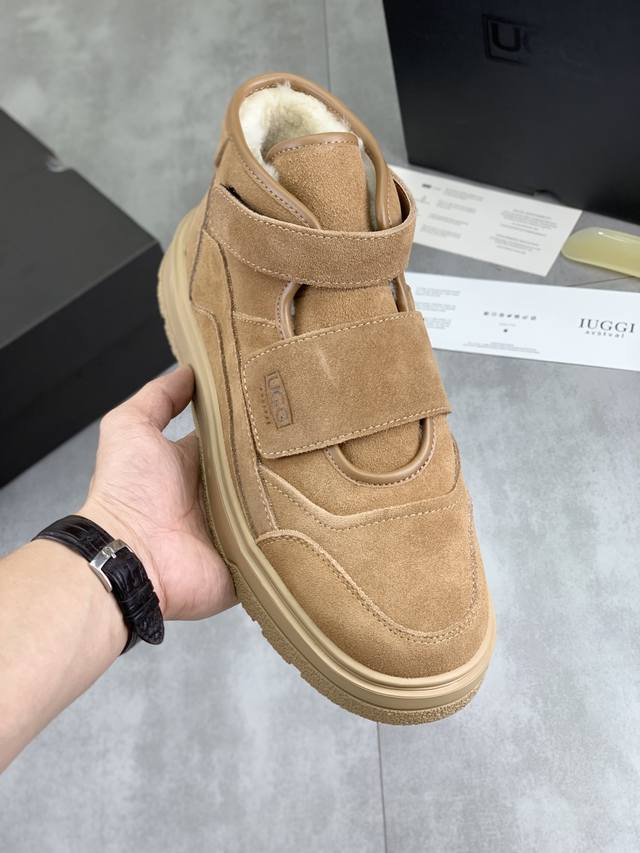 调工厂p价 男装男鞋 运动原单上新 26 新款Iuggi 魔术贴男鞋 时尚与休闲并肩的魔术贴款男鞋. 头层绒面牛皮+内里羊毛 鞋底橡胶大底 轻便又防滑 Size