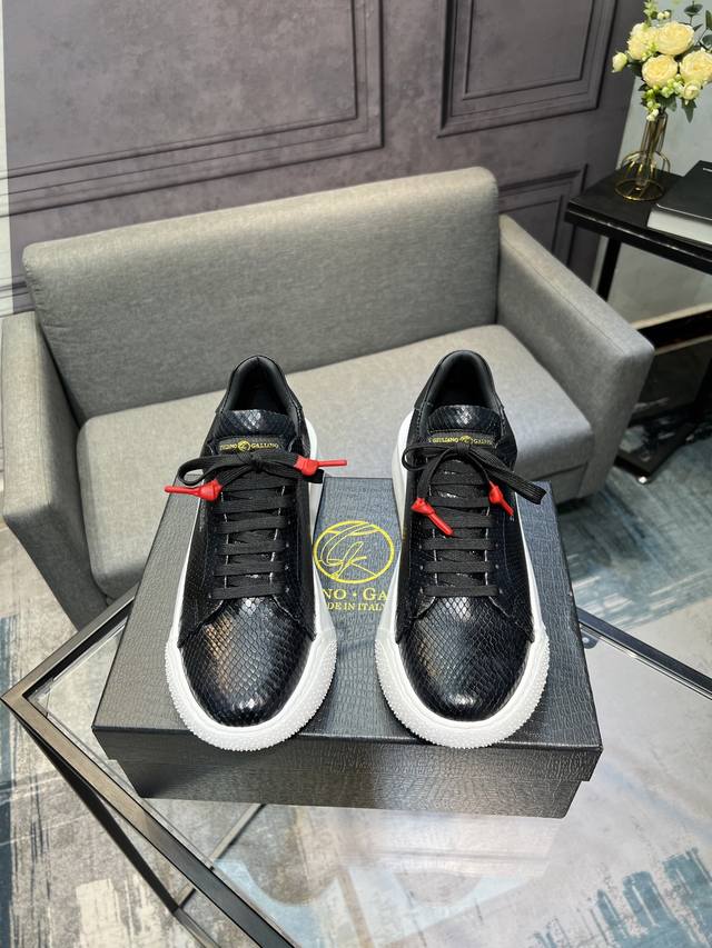 Galiano Nemesis 纳帕皮革 蛇纹厚底 5.5Cm 低帮 生活休闲鞋 男款休闲鞋，牛皮内里，橡胶大底，码数：39-44 45定做不退换