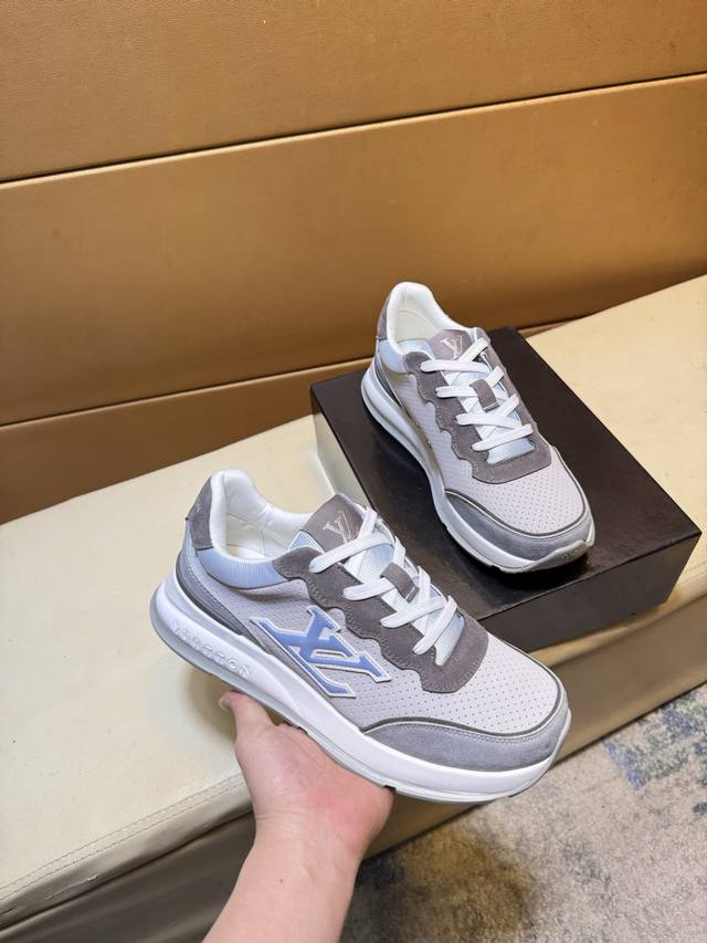 Louis Vuitton Lv 路易威登 原单品质.～ 独特现代风运动鞋。休闲鞋潮男必备款 意大利进口原版品牌，进口原版皮，猪里 拒绝脱色磨脚 鞋底：原厂特供