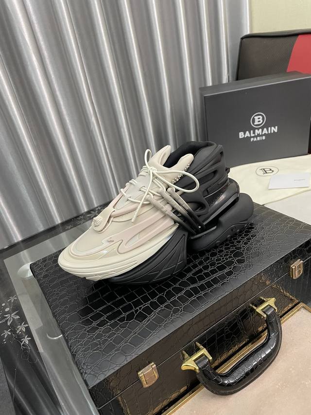 出厂价pp： Balmai* 巴尔-曼 新品B-Skate拼接低帮休闲运动鞋 多种材质拼接撞色设计 采用进口小牛皮 绒面小牛皮、拼接科技布材质设计、饰立体凸感对