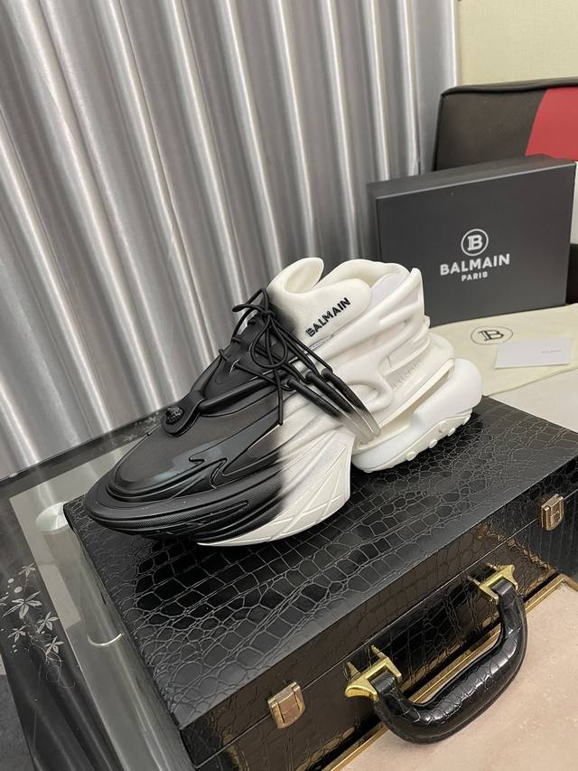 出厂价pp： Balmai* 巴尔-曼 新品B-Skate拼接低帮休闲运动鞋 多种材质拼接撞色设计 采用进口小牛皮 绒面小牛皮、拼接科技布材质设计、饰立体凸感对