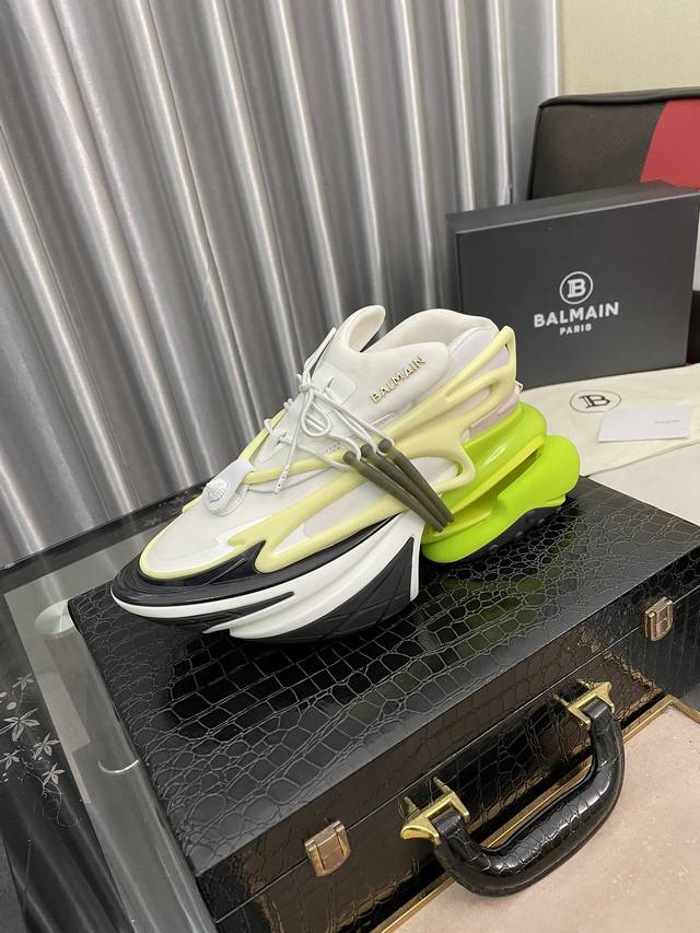 出厂价pp： Balmai* 巴尔-曼 新品B-Skate拼接低帮休闲运动鞋 多种材质拼接撞色设计 采用进口小牛皮 绒面小牛皮、拼接科技布材质设计、饰立体凸感对