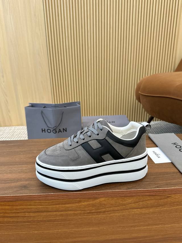 实价不让利 ！爆爆爆 霍根Hogan新款， 女士时尚圆头系带运动休闲鞋，双层厚底，让你穿上瞬间长高70Mm。丝绸小牛皮撞色搭配，线条流畅勾画新时代的美感。高弹鞋