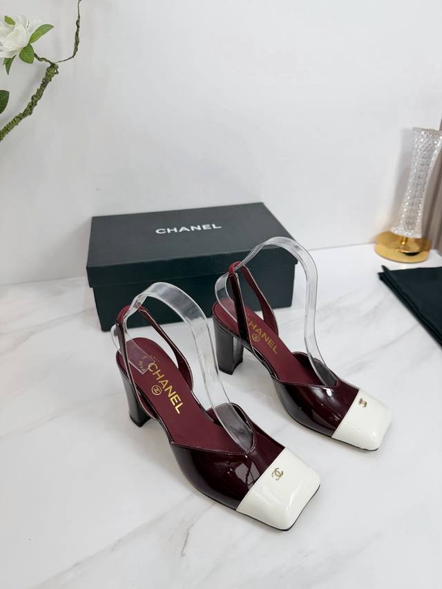 出厂 Chanel 2026 秋季马丁靴单鞋凉鞋拖鞋最新款 欧洲代购&香奶奶家新款时尚最新版面 散发持久魅力的小香马丁靴鞋～原版开发支持市场任意对比所谓线条流畅