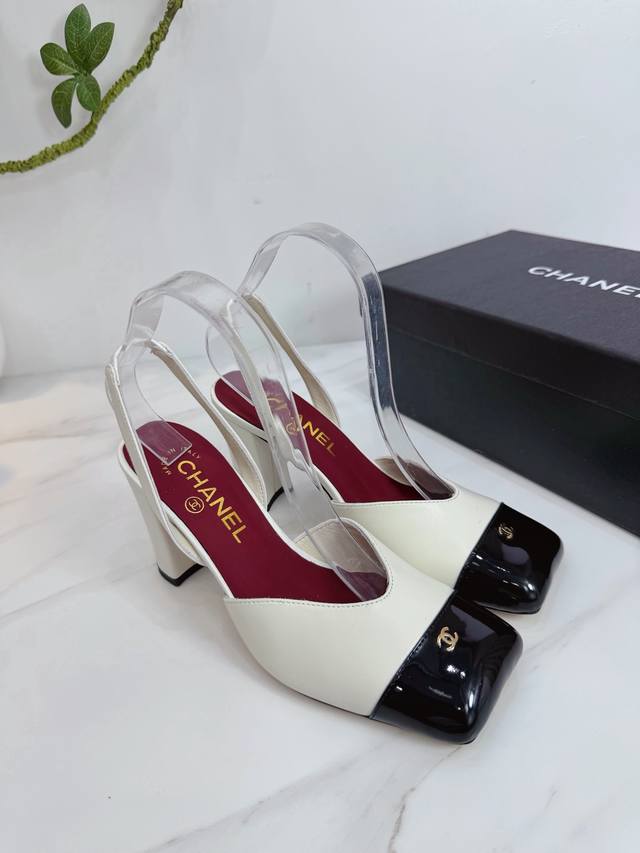 出厂 Chanel 2026 秋季马丁靴单鞋凉鞋拖鞋最新款 欧洲代购&香奶奶家新款时尚最新版面 散发持久魅力的小香马丁靴鞋～原版开发支持市场任意对比所谓线条流畅