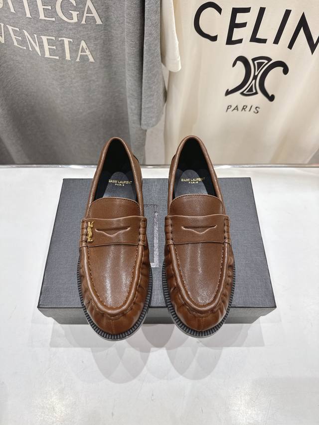 男女同款 男款+50 Saint Laurent 圣罗兰Ysl 25Ss爆款平底玛丽珍一脚蹬乐福鞋，2025全新升级力推单品明星同款 舒适度非常好，值得拥有 成