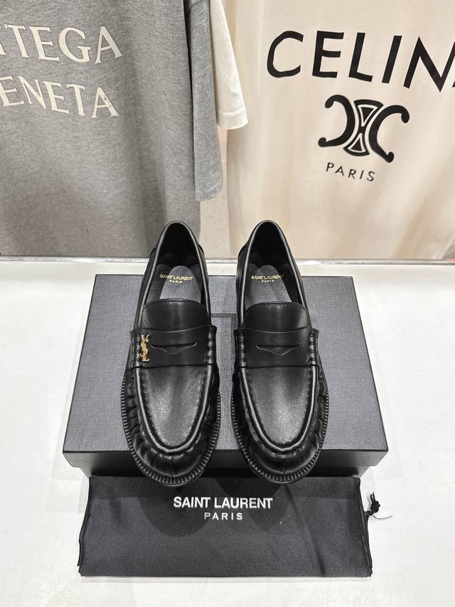 男女同款 男款+50 Saint Laurent 圣罗兰Ysl 25Ss爆款平底玛丽珍一脚蹬乐福鞋，2025全新升级力推单品明星同款 舒适度非常好，值得拥有 成