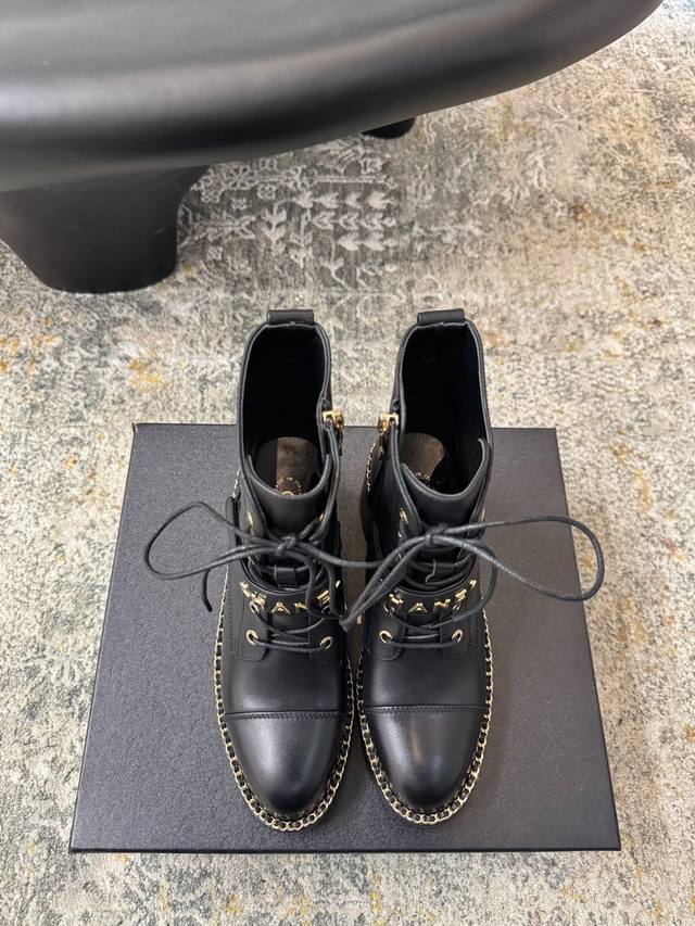 新品推荐 ★面料 牛皮 内里 羊皮 鞋底 橡胶底 视觉盛宴 性感自由气质 跟高 7 Cm 专柜包装 简约气质款式！ 市场顶级 Show Bdetails ⊿：S