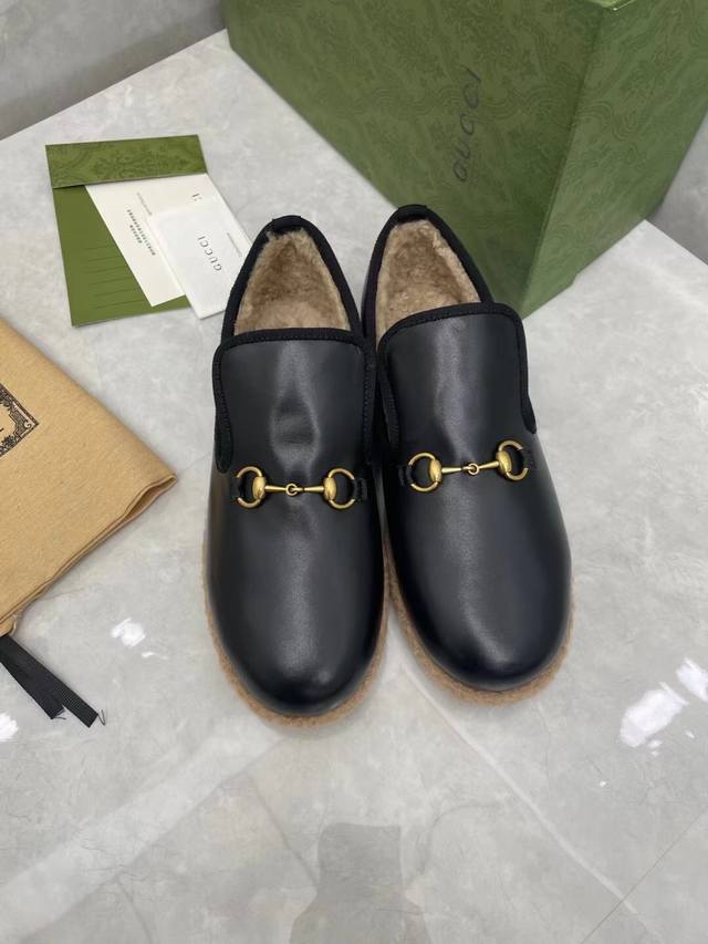 Gucci官网新款 女士 秋冬羊毛乐福鞋 牛皮面配五金澳洲羊皮毛一体泰迪卷羊毛内里 舒适保暖吸汗 ，码数 35#-41# 42码可定做