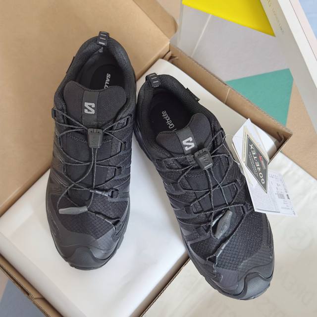 顶级版本：情侣款 Salomon 萨洛蒙Xa pro 3D V9 Gtx 户外 情侣款 休闲 运动鞋 徒步鞋 Salomon Xa pro 3D V9 Gtx是