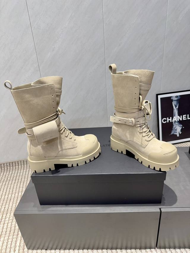 出厂: 独家顶级版本 Dymalnotpy 2025Vs秋季最新网红爆款靴子系列 圆头绑带厚底高靴 Dymalnotpy一直热度不减松糕厚底，显高，显瘦，超多网