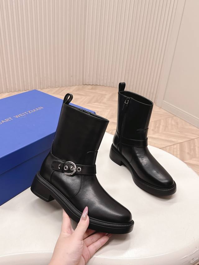 秋冬季皮面款 马丁靴 骑土靴 经典简约帅气百搭～鞋形超好，好穿到飞起！轻盈不笨重！增高 轻松拥有大长腿！显腿瘦绝绝子~大香了～侧拉链设计 方便穿脱 四季可穿的款
