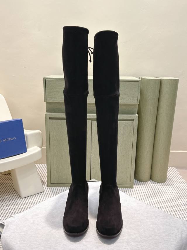代购级 牛皮 Stuart Weitzman 5050过膝靴，黑色磨砂皮+弹力拼接，柔软贴合腿部线条，显瘦显高。厚底设计增高5-6Cm，拉长比例，超适合小个子女
