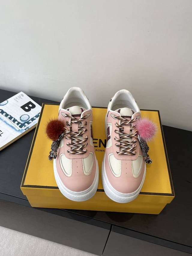 Fendi芬迪 25Ss 厚底Match系列 休闲 运动鞋 原版购入开发 做货 设计师Kim Jones打造的首款运动鞋Fendi Match 和Lv驴牌的Tr