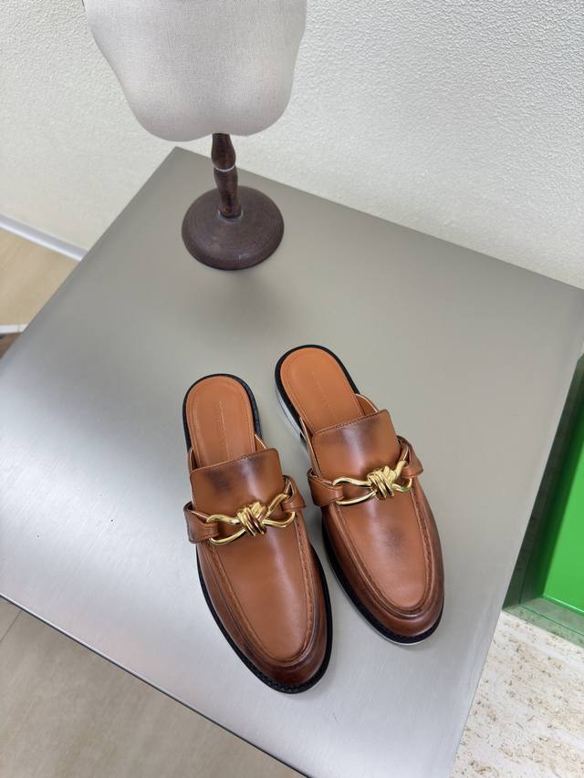 手工做旧擦色工艺 Bottega Venet* 女士Astaire乐福拖鞋 原版一比一做法 一致结绳五金 经典棕色 当今流行的又一趋势 天花板啦 最全色百搭 精