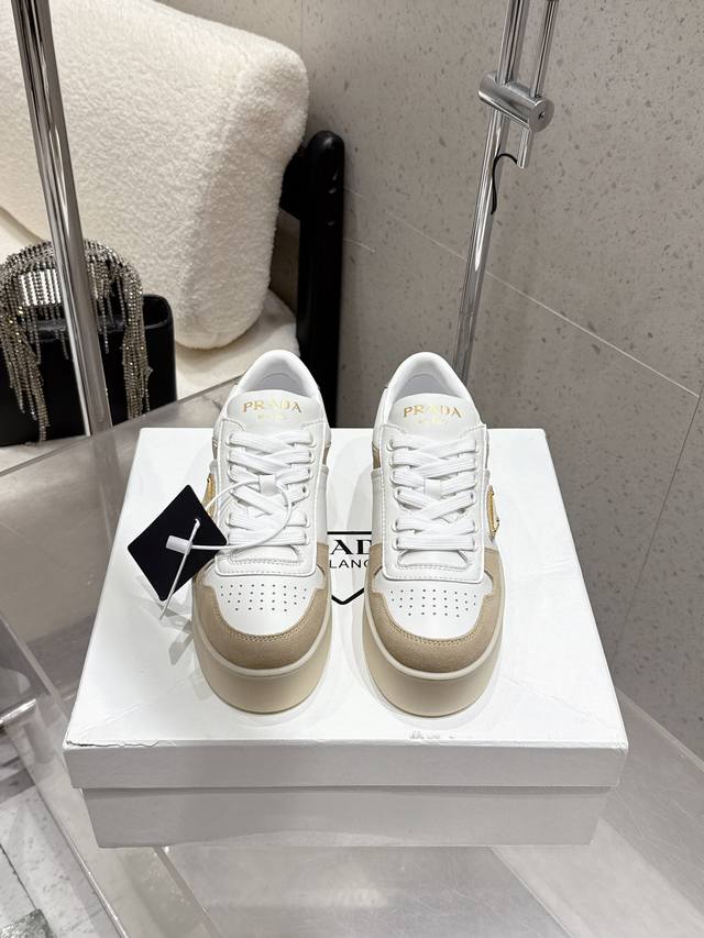 顶级版 prada普拉达 最新Downtown Bold系列 厚底 松糕鞋 三角标 休闲鞋运动鞋 小白鞋 原版购入开发 做货 Downtown Bold运动鞋从