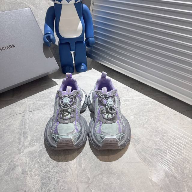 出厂 Balenciaga 3Xl 系带做旧老爹鞋 原材料组装独家首发 权威实拍 1:1比例克重 原装鞋垫 正确做旧效果 中底搭载轻量发泡Eva缓震中底 组合防
