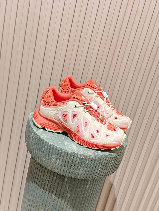 顶级版本： : 萨洛蒙 Salomon X Ama Lou 25Ss新款越野跑鞋运动鞋 网球鞋 专为追求卓越舒适性的长距离越野跑者设计 鞋面 鞋头有非常厚实的白