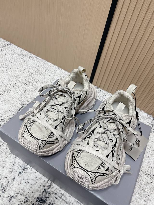 跑量款 高版本 巴黎世家 Balenciaga 情侣 3Xl Sneakers 巴黎世家 十代网布系带低帮走秀复古老爹运动鞋 解构绑带 透气网纱 网面 材料和聚