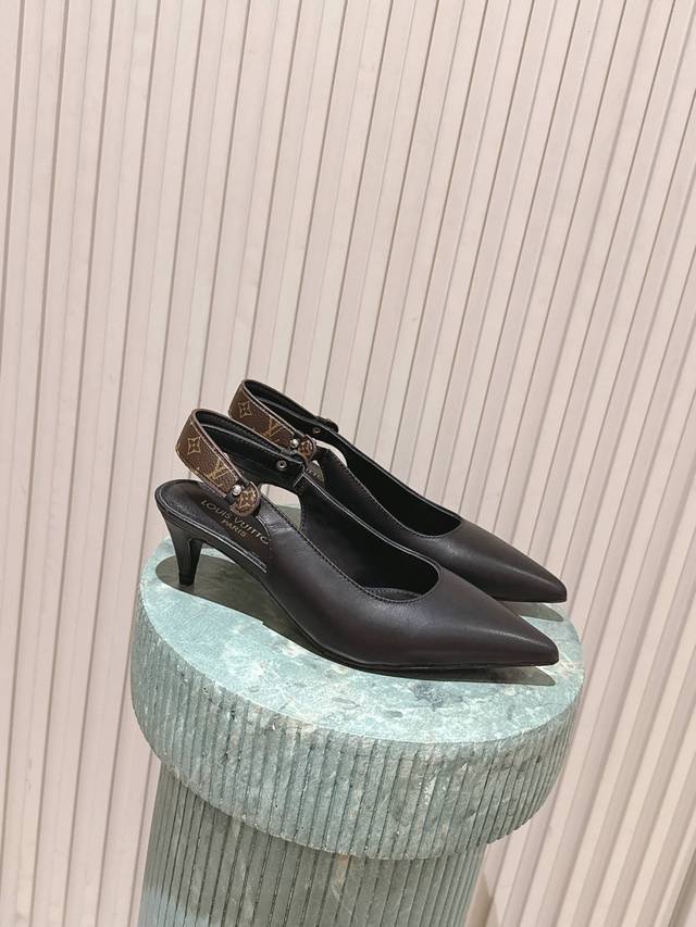 顶级版本：高跟 :低跟430 Louis Vuitton Ss25 F057 New Arrival Lv驴牌春夏系列新款尖头高跟鞋凉鞋单鞋 简约精致，高级感满