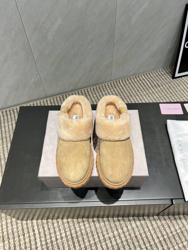 出厂:毛里 独家顶级版本 Jimmychoo吉米周2025Vs秋季最新休闲爆款系列 圆头厚底毛里休闲鞋 新款上架这款平底在欧美街拍中出境率超高，Ins也是火了一