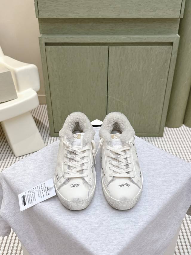 代购级 ｜D029Ggdb 脏脏鞋毛鞋 Ootd 可爱的真羊羔毛 这几天被Ggdb Ballstar系列羊毛小脏鞋种草了，赶紧来分享给你们 狠狠爱了，隐形增高拒