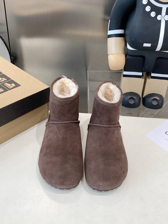 出厂 又一款惊艳到你的复古德训鞋，彩色与净色的完美搭配，多色双鞋带美的恰到好处，是出街的完美搭子，澳洲小卷羊毛里，舒适松软的大底， 颜色 栗色，沙色 巧色 码数