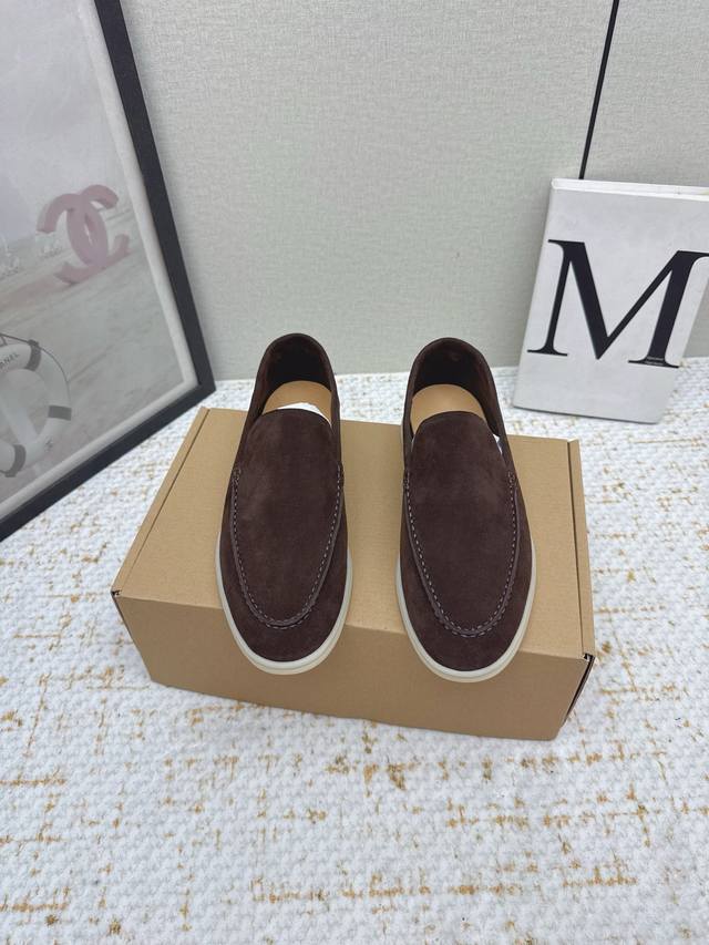 出厂 高版本 Lp 经典白底鞋 男款 Loro* piana胎牛牛皮鞋面，牛皮内里质地细腻柔软舒 经典白底，软糯轻盈，支撑感很足 Size：39-47 45-4