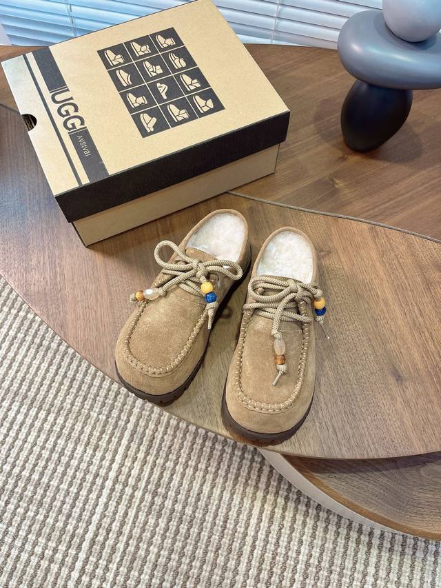 2025秋冬新款土豆羊毛拖鞋，复古的亚克力扣饰 厚底毛毛鞋 雪地靴 巨显可爱和时髦，拉长腿一绝，5公分的内增高，舒适的橡胶大底，出奇的暖和真的是让我无法自拔真太