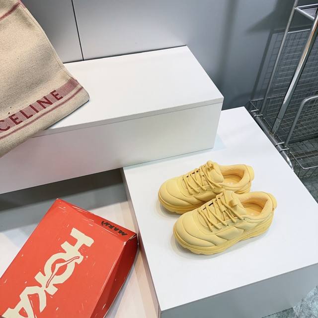 高品质出厂 ！顶级品质Marni 玛尼 2025Ss新款 Hoka联名款厚底泡芙胖丁面包鞋休闲运动鞋！ 顶级版本原版购入开发做货 Hoka和Marni首次合作联