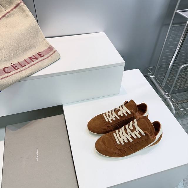 高品质出厂女 ！男 ！顶级品质情侣款！Rick Owens 欧文斯26春夏德训鞋绑带面包鞋休闲鞋！ 小面包可可爱爱又潮潮酷酷 真的是早春的时尚利器呢！穿搭适配度